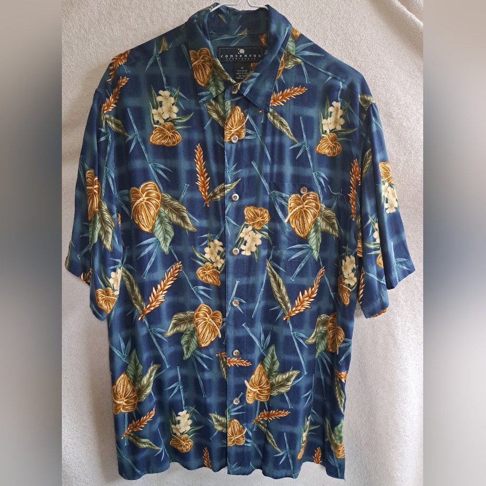 Men's Consensus Sportswear Tropical Button Down Shirt